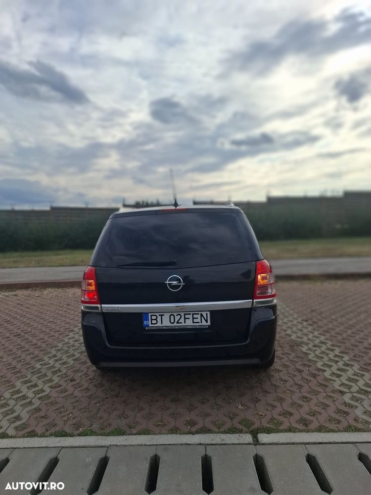 Opel Zafira 1.8i Cosmo - 7