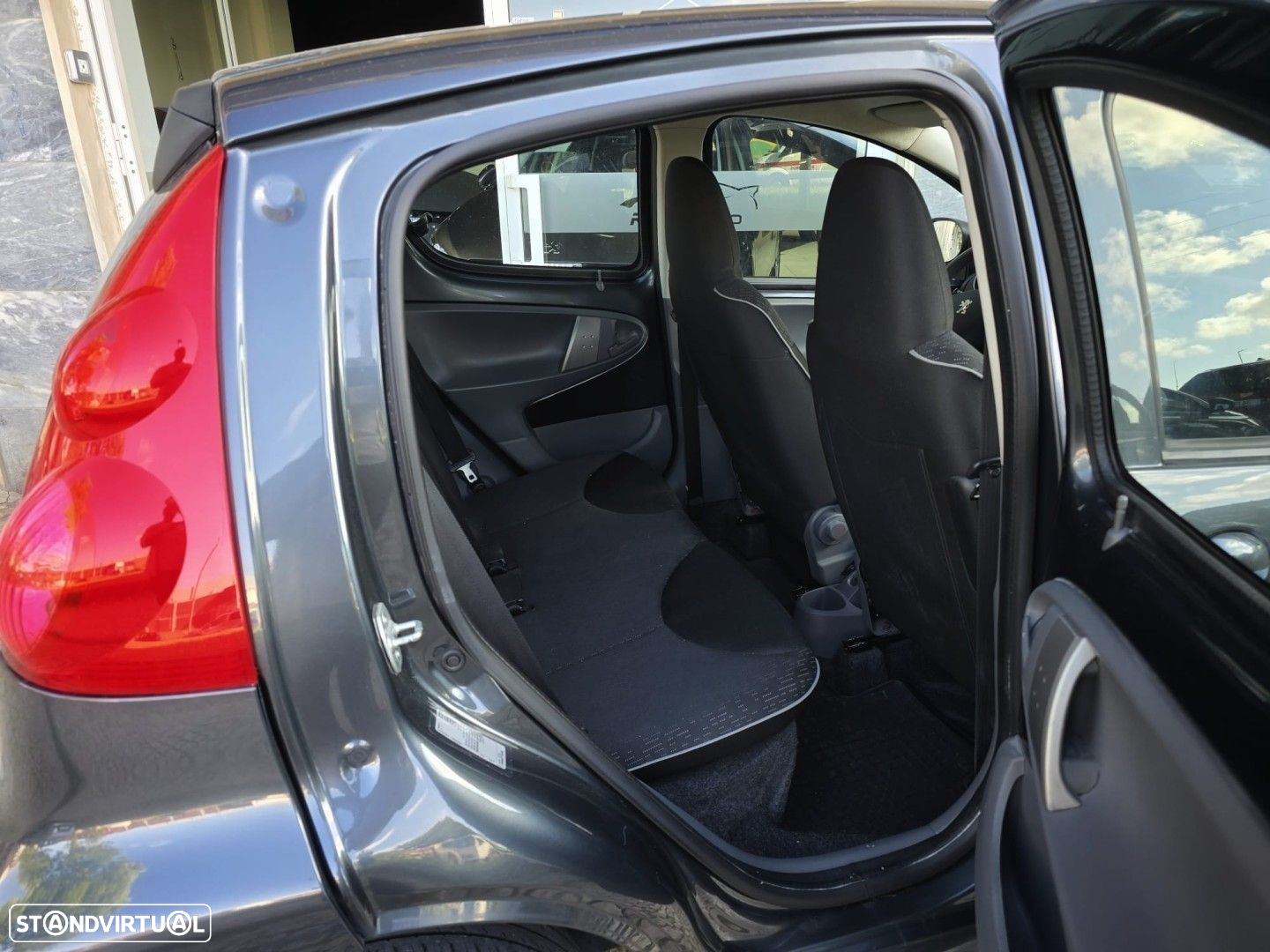Peugeot 107 1.0 Style - 8