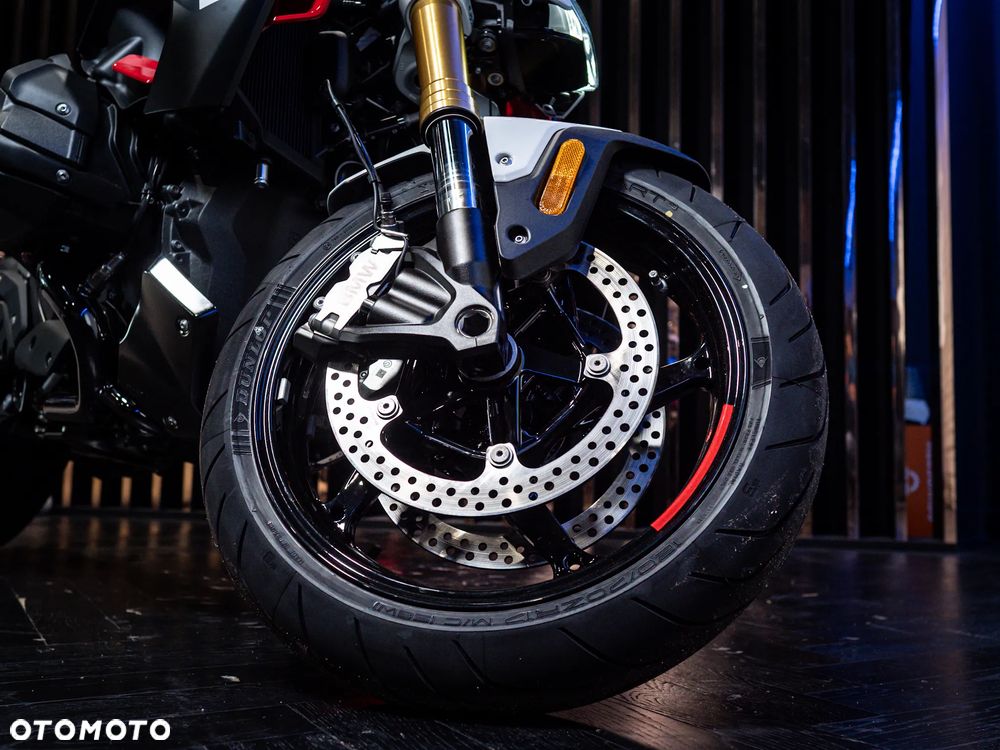 BMW R - 12