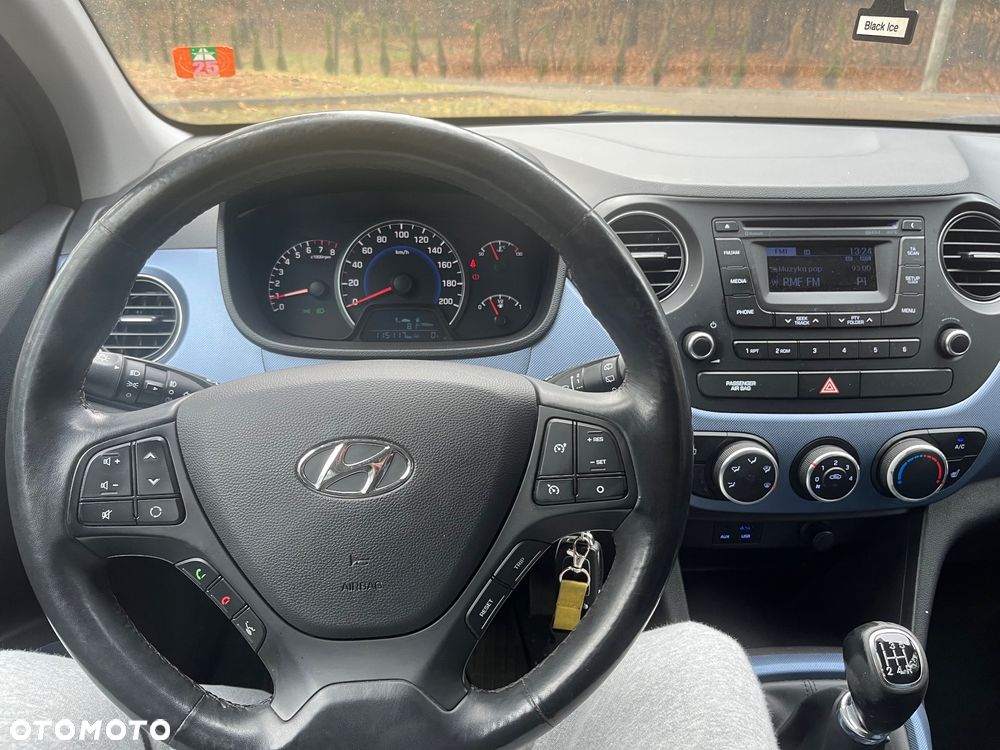 Hyundai i10 1.0 YES Gold - 11