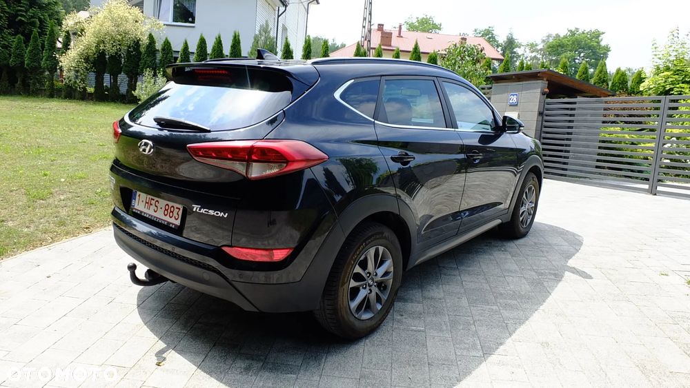 Hyundai Tucson 1.7 CRDI BlueDrive Style 2WD - 9