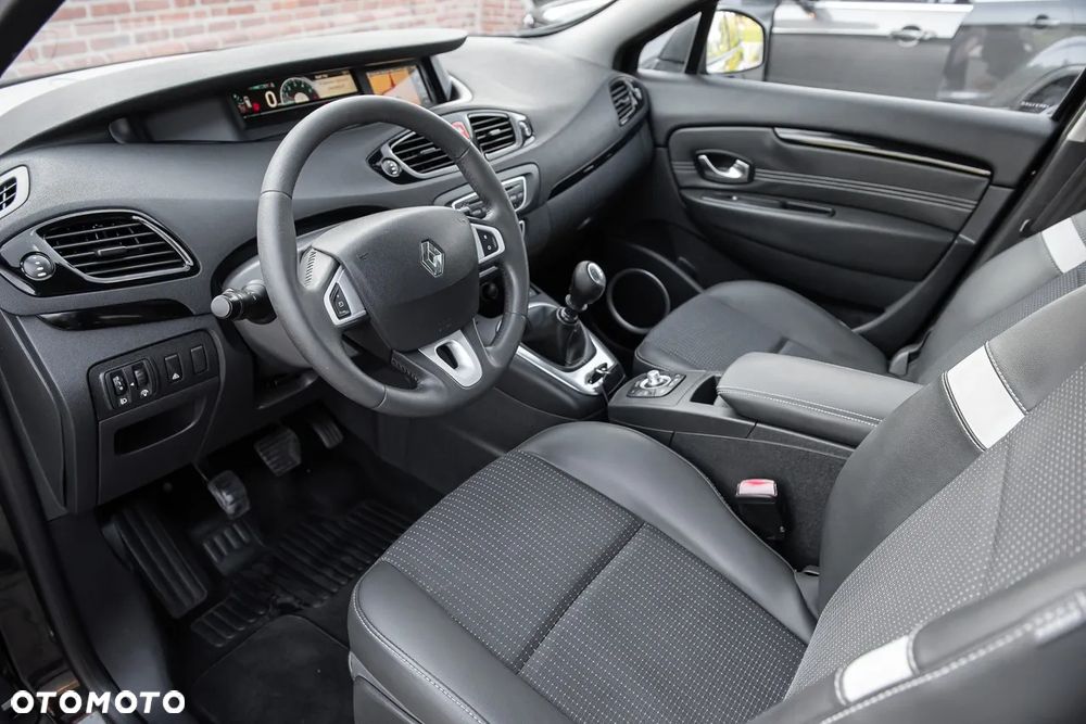 Renault Scenic 1.9 dCi Luxe Privilege - 15