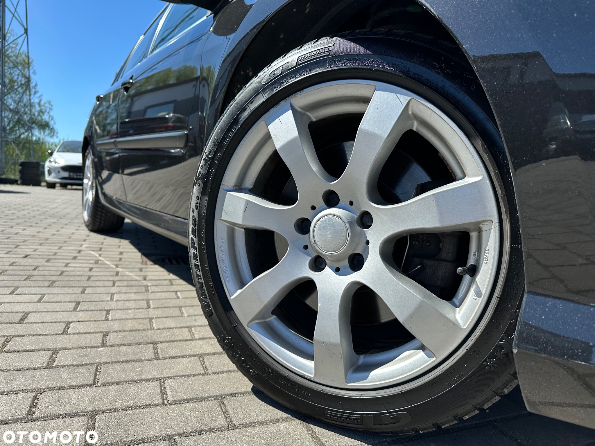 Renault Laguna Grandtour 2.0 dCi FAP GT - 9