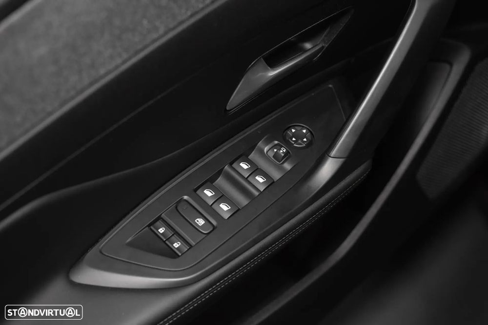 Peugeot 408 1.6 Hybrid Allure e-DCS7 - 26