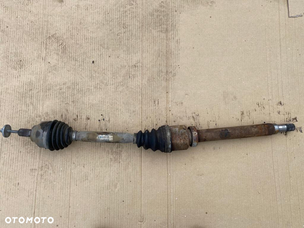 PÓŁOŚ PRAWA VOLVO C30 S40 V50 2.0D P30787788