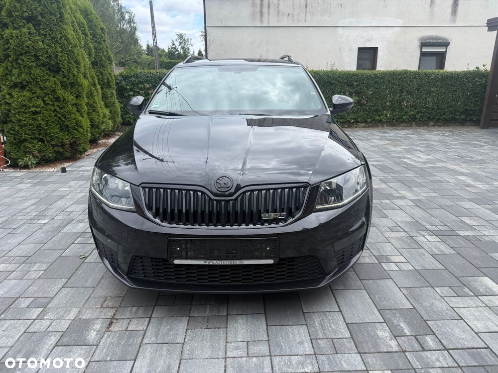 Skoda Octavia 2.0 TDI DSG RS - 3