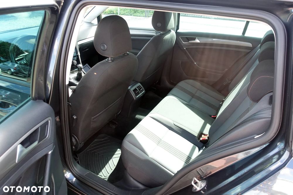 Volkswagen Golf 1.6 TDI BlueMotion Technology DSG Allstar - 16