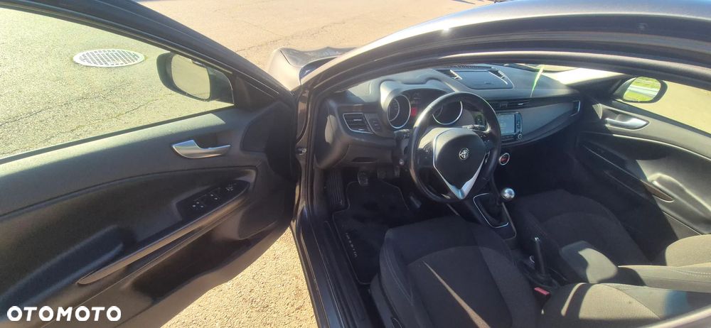 Alfa Romeo Giulietta 1.6 JTDM Sport - 10