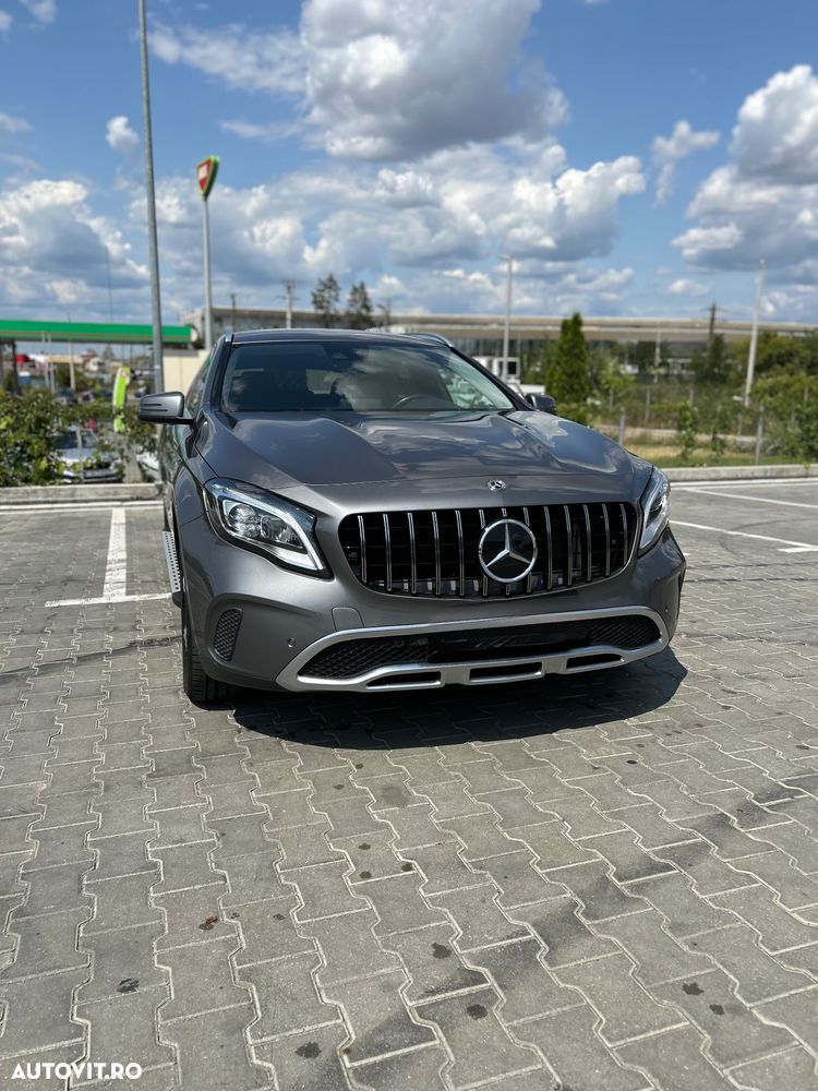 Mercedes-Benz GLA 220 d 4MATIC Aut. - 1