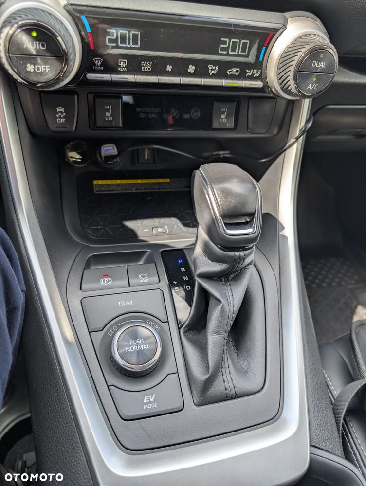 Toyota RAV4 - 15