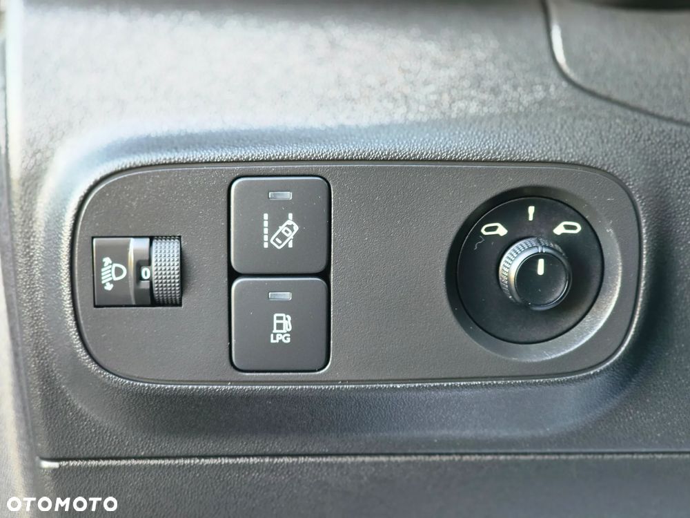 Citroën C3 Pure Tech (VTi) 82 Exclusive - 34