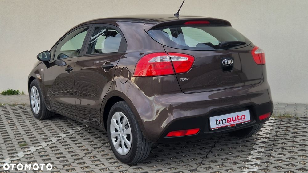 Kia Rio 1.2 L - 28