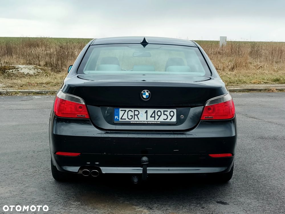 BMW Seria 5 520i - 6