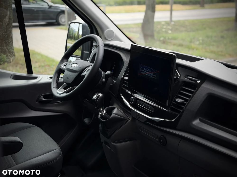 Ford Transit - 26