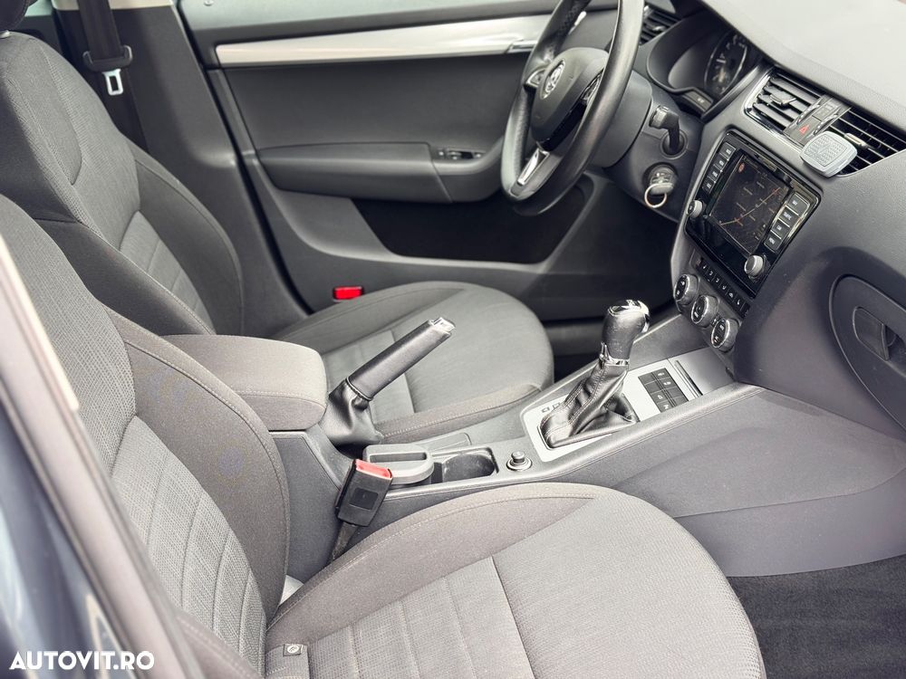 Skoda Octavia 2.0 TDI (Green tec) DSG Joy - 8