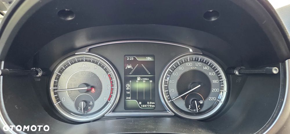 Suzuki Vitara 1.4 Boosterjet Hybrid Comfort+ - 27