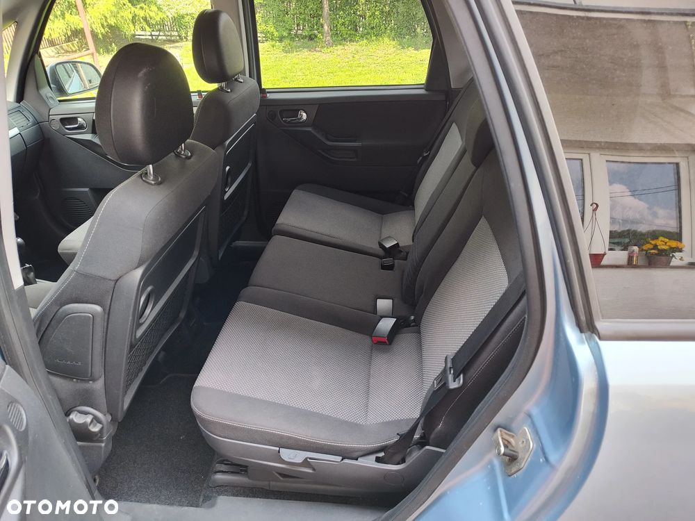 Opel Meriva - 9