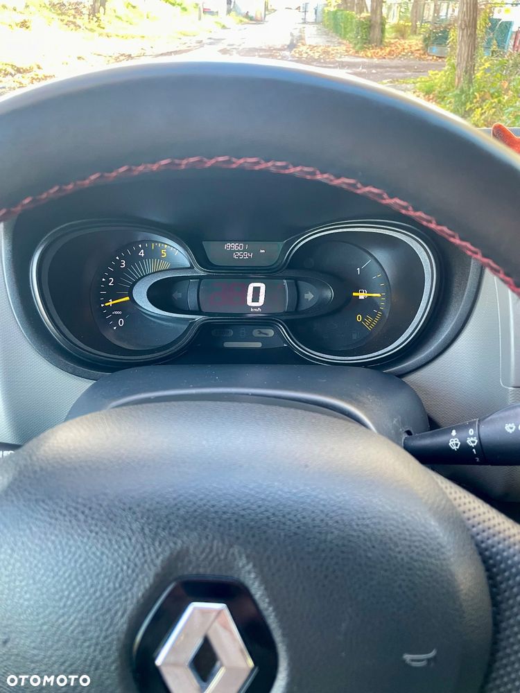 Renault Trafic - 16