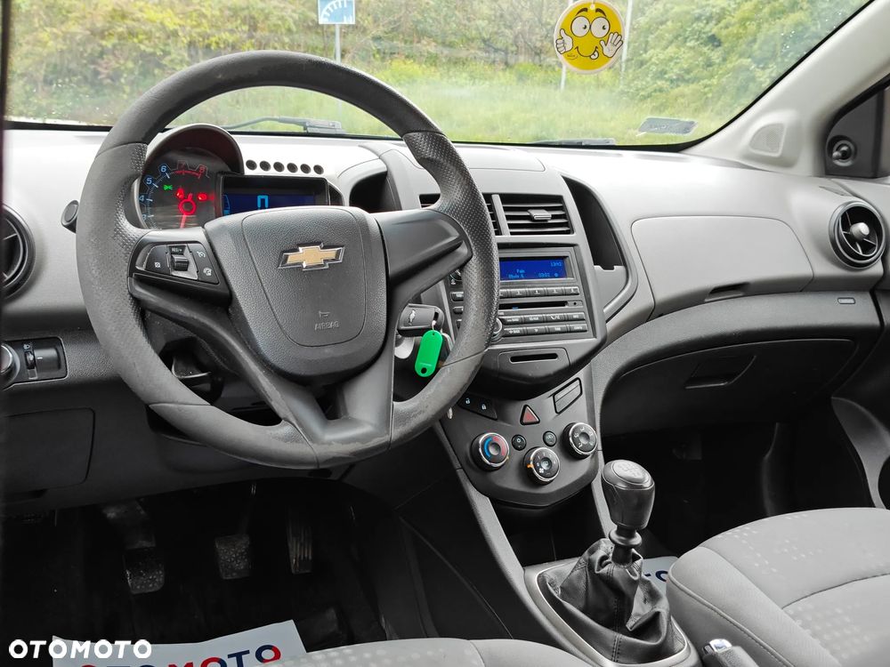 Chevrolet Aveo - 6