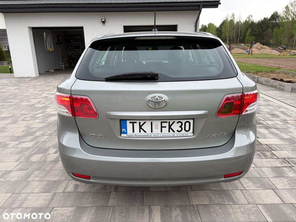Toyota Avensis 2.0 D-4D Sol+NAVI - 4