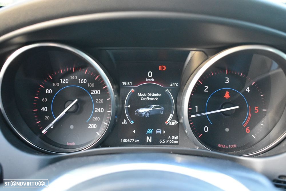 Jaguar XE 2.0 D R-Sport AWD Aut. - 11