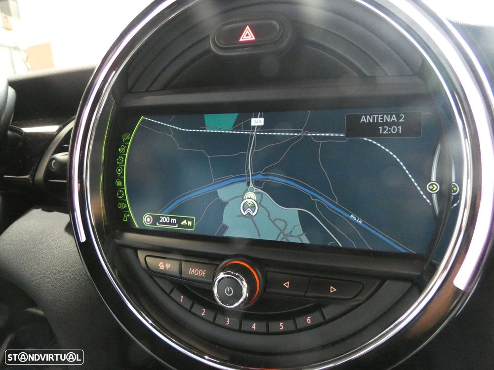 MINI 3 Portas Cooper D Auto - 28