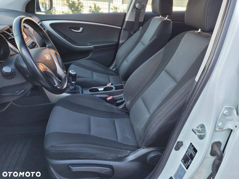 Hyundai i30 blue 1.4 Classic - 7