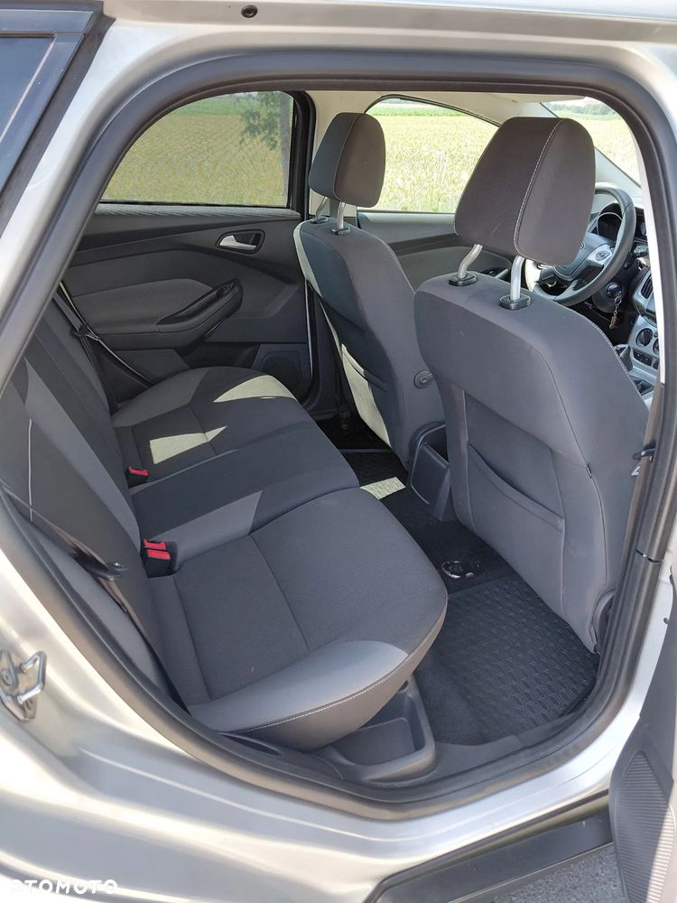 Ford Focus 1.6 Edition - 5