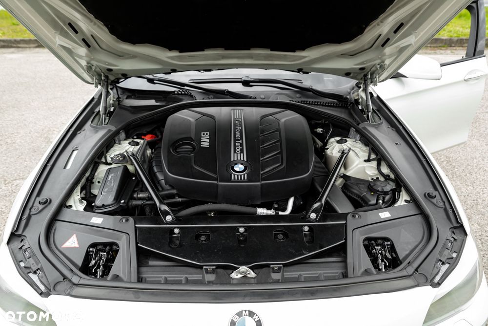 BMW Seria 5 520d - 40