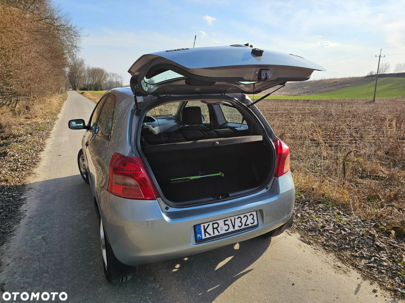 Toyota Yaris 1.0 Terra A/C - 12