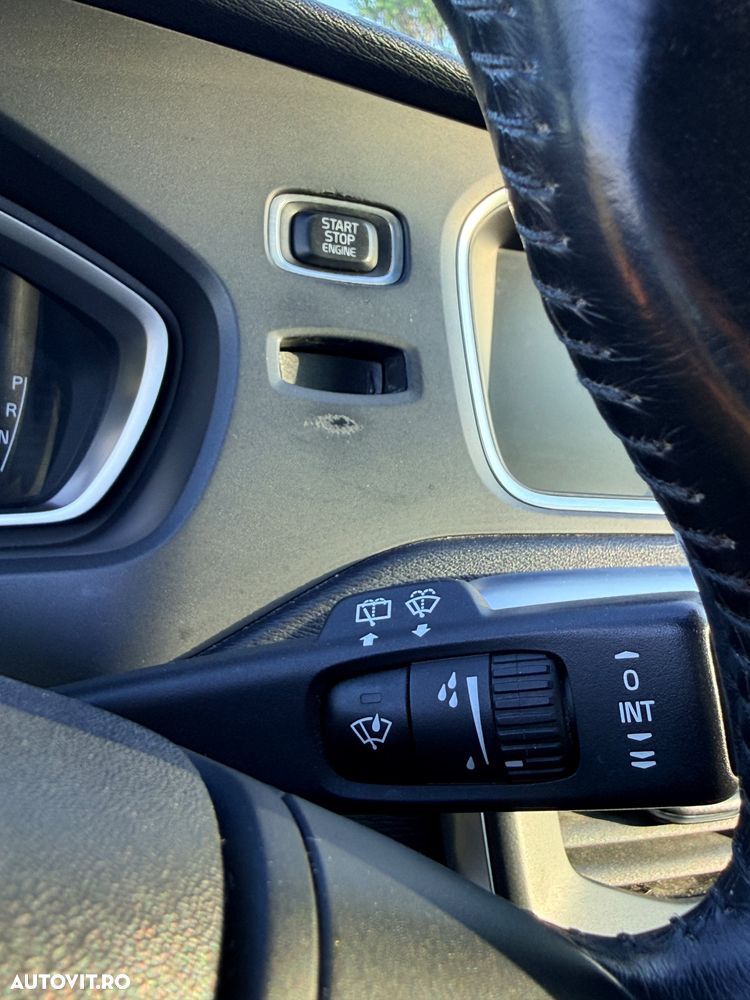 Volvo V40 D3 Geartronic Summum - 18