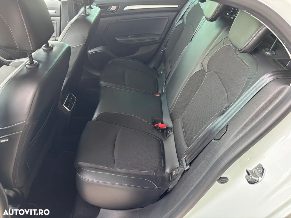 Renault Megane TCe GPF EDC Intens - 33