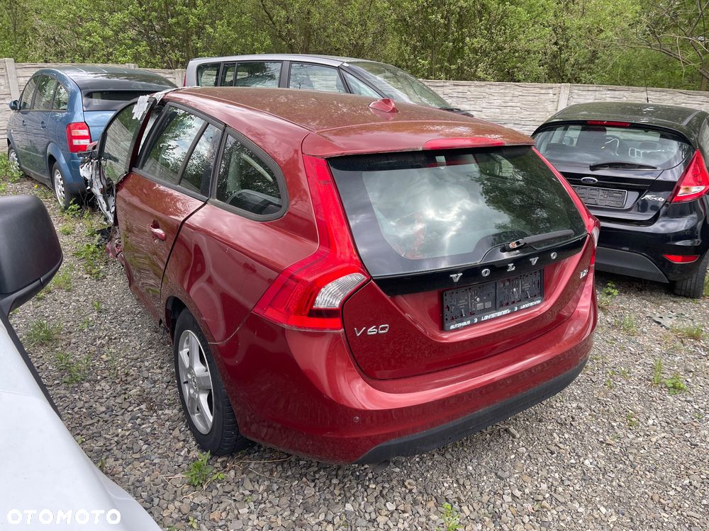 Volvo V60 D2 Momentum - 3