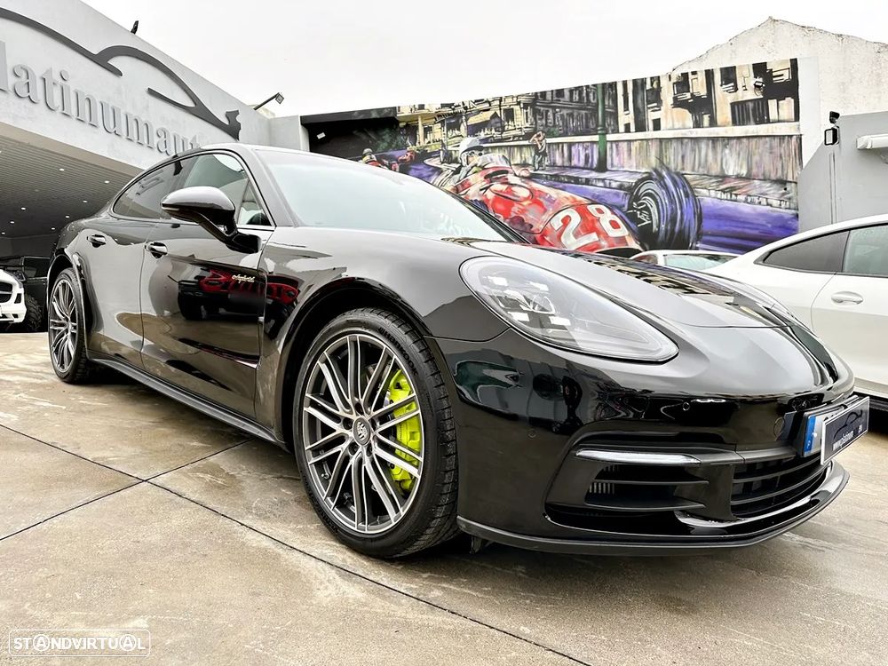Porsche Panamera 4 E-Hybrid - 44