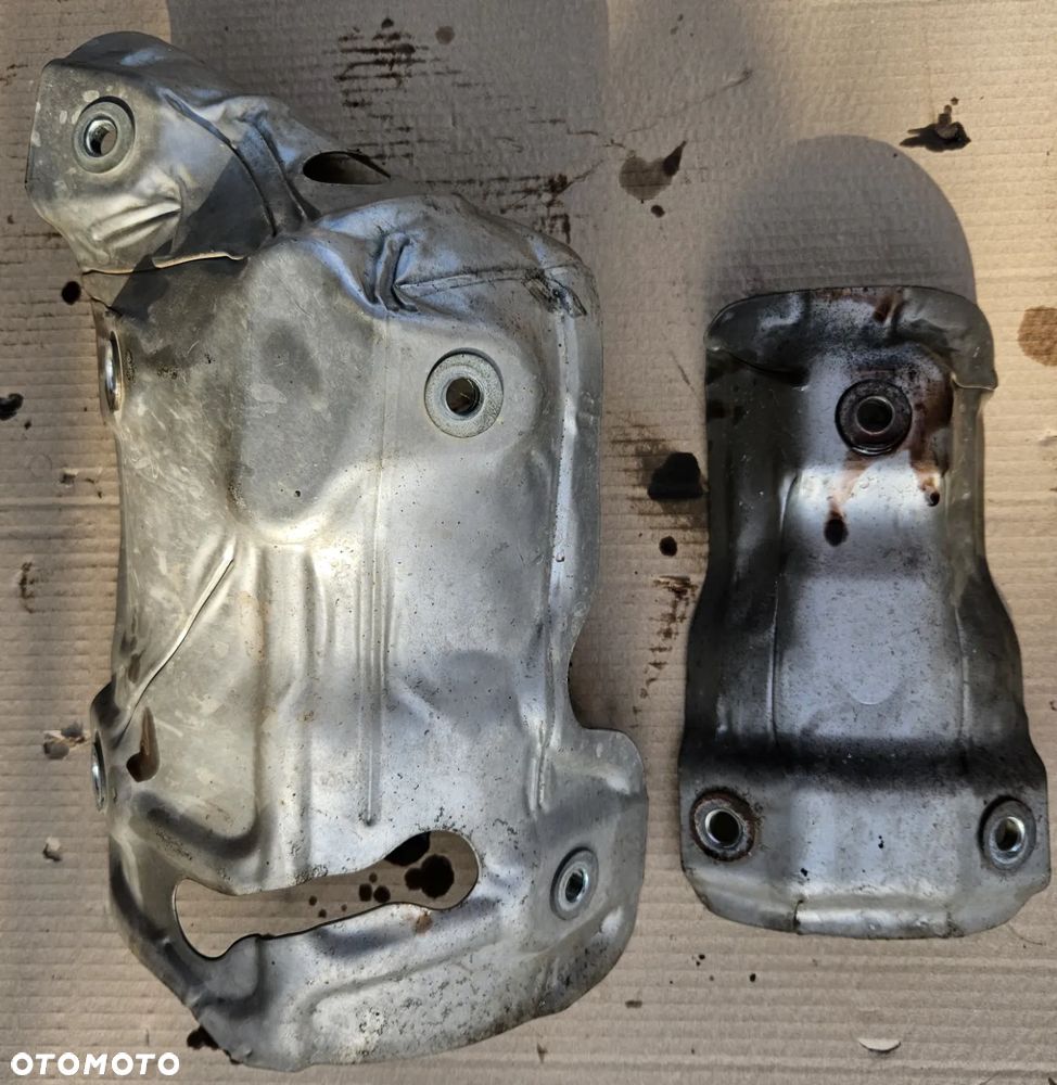 Toyota Avensis T27 2.2 D4D osłona termiczna turbo katalizatora filtra DPF FAP - 1
