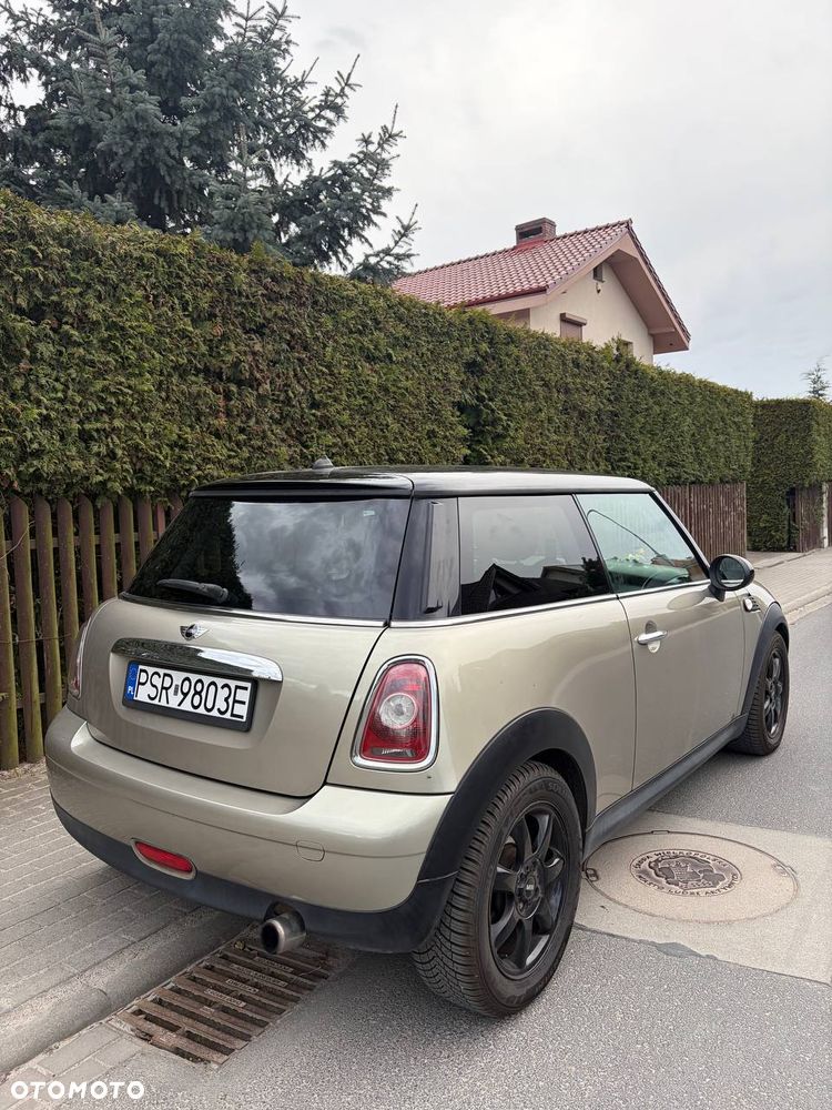 MINI Cooper Standard - 5