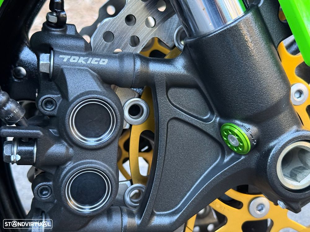 Kawasaki ZX 10 R Aniversario - 32