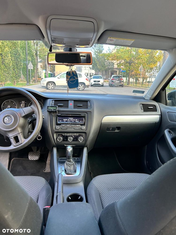 Volkswagen Jetta 2011 photo 5