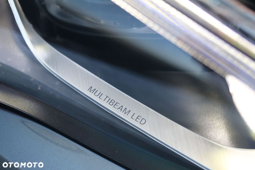 Mercedes-Benz GLA - 12