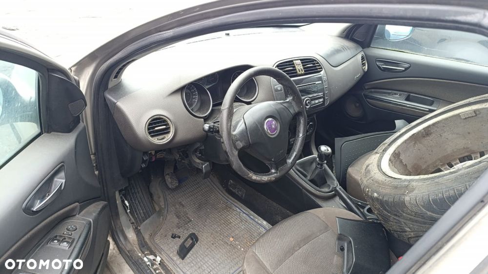 36278 Fiat Bravo 2 model od 07-10 silnik 1.9 JTD 120 km 192A8000 lakier 272 - 6