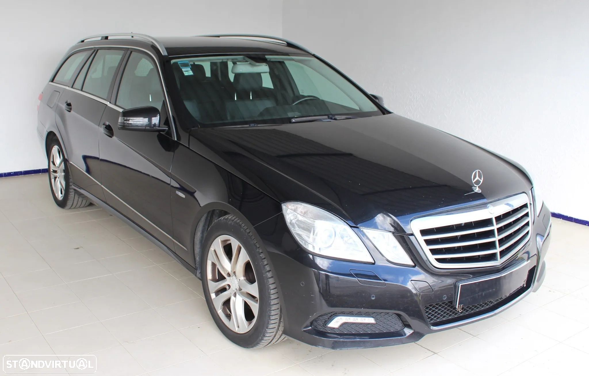 Mercedes-Benz E 220 CDi Avantgarde BlueEfficiency Auto - 1
