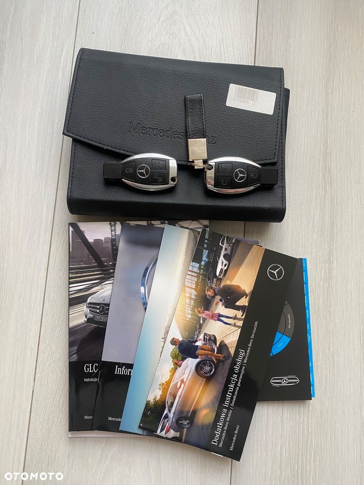 Mercedes-Benz GLC - 22