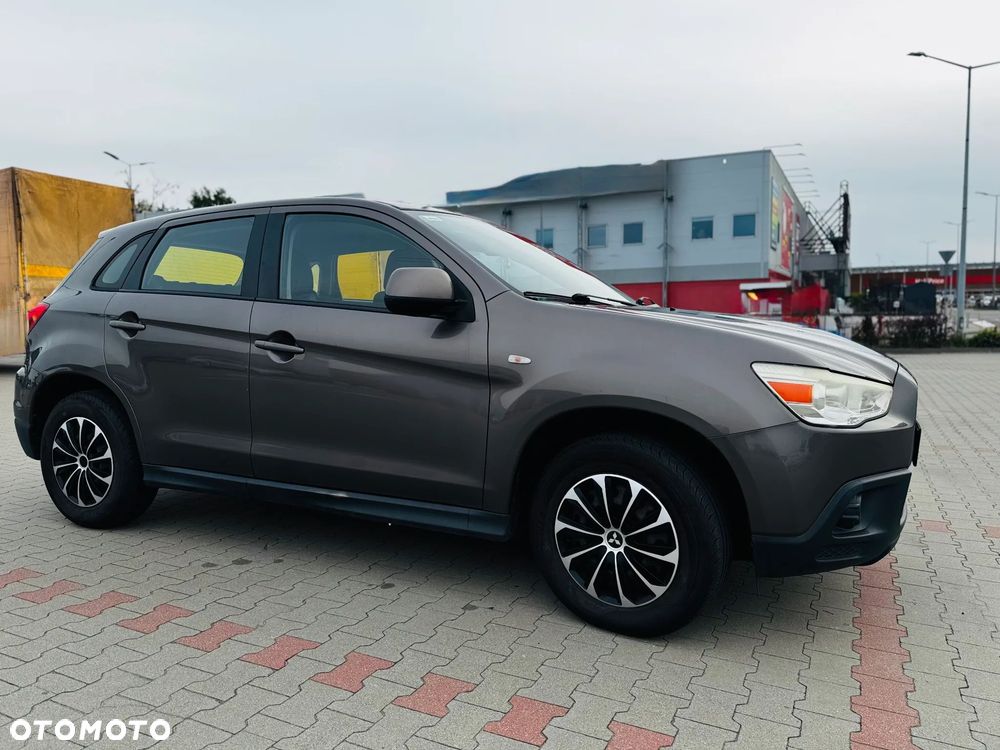 Mitsubishi ASX - 3