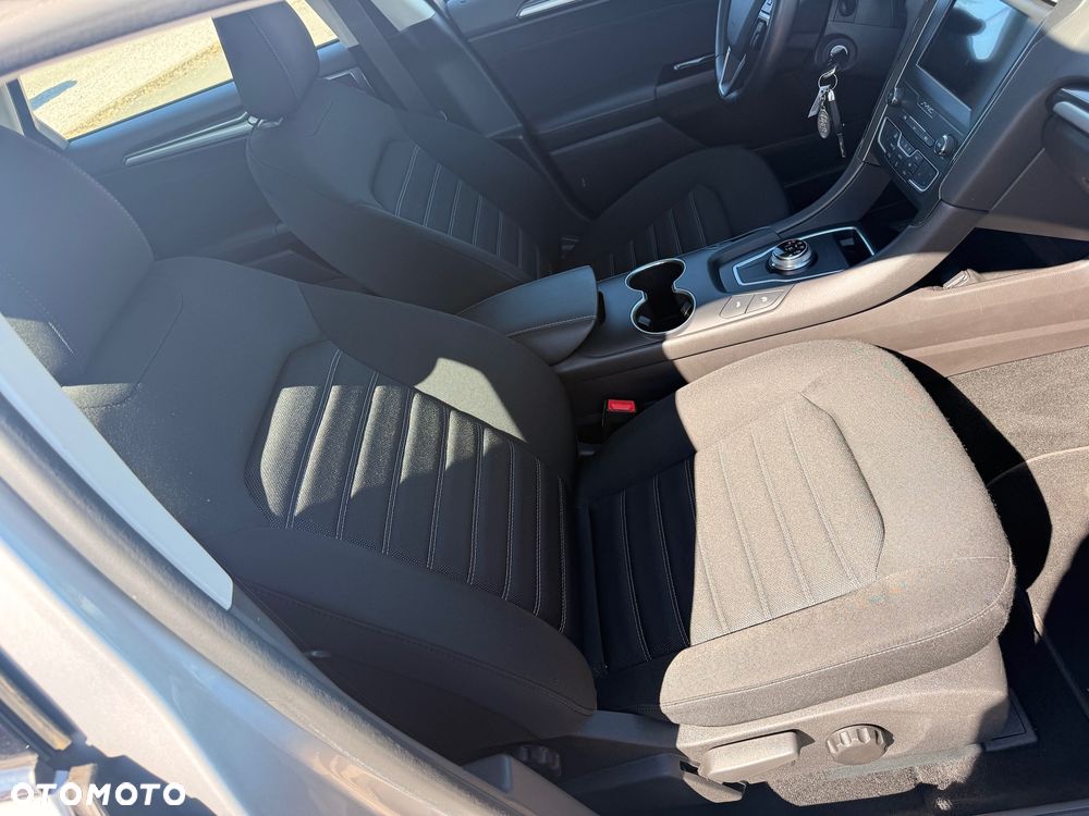 Ford Mondeo 2.0 EcoBlue Titanium - 14