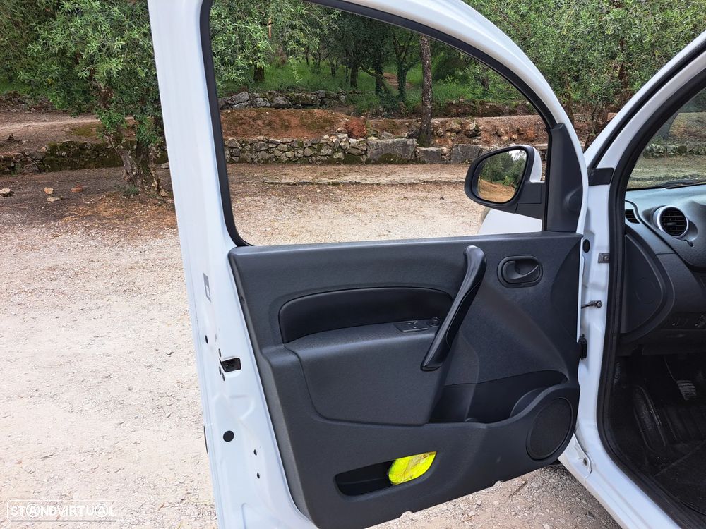 Renault KANGOO - 8