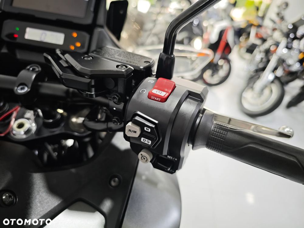 Honda NT - 19