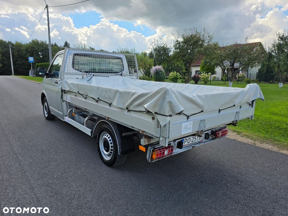Volkswagen Transporter T5 2.0 MPI BENZYNA - 23