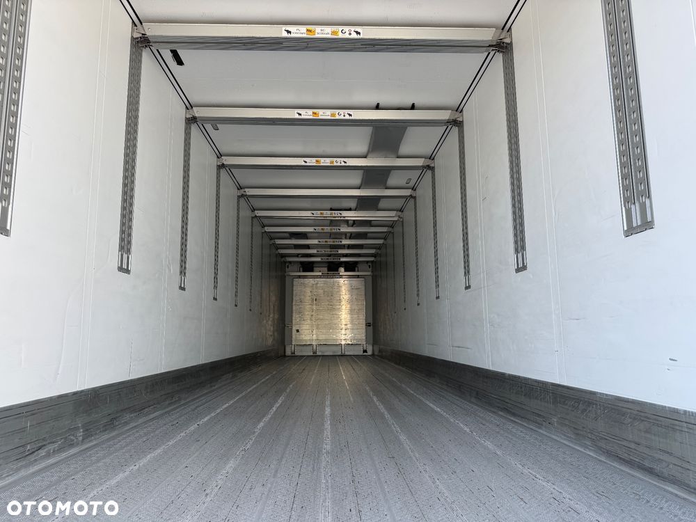 Schmitz Cargobull - 23