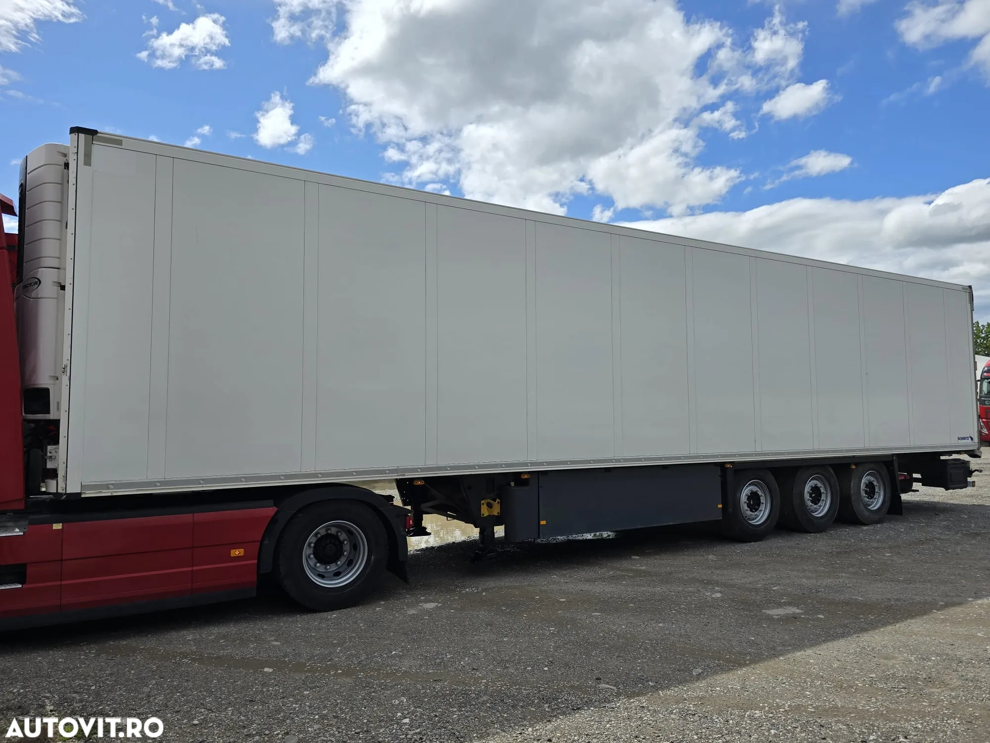 Schmitz Cargobull SKO 24 - 8