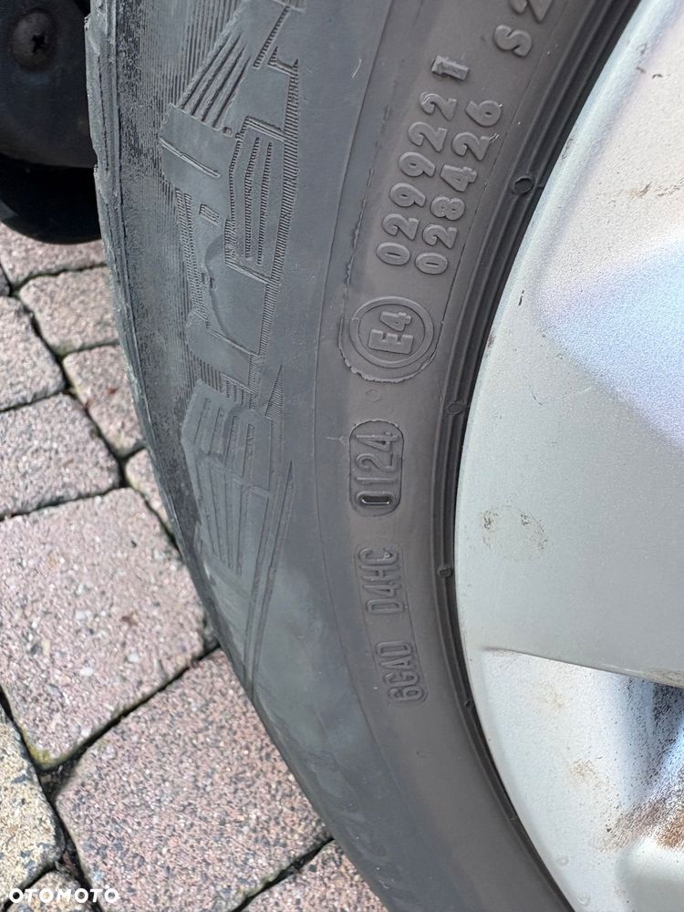 Kia Rio 1.2 L - 22